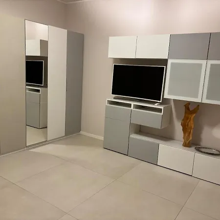 Apartamento Holiday Home Parma *